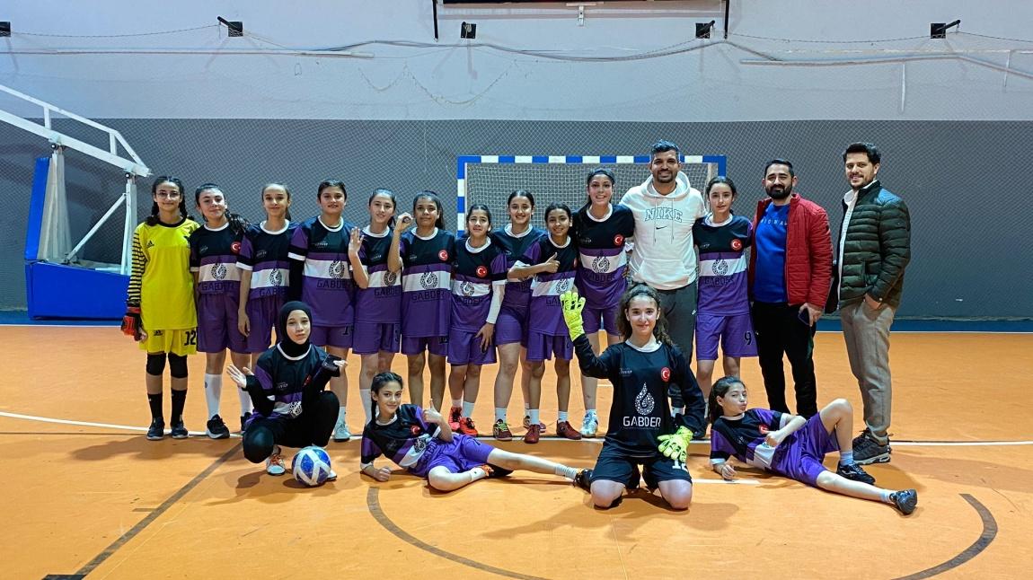 Futsal Kız Futbol Takımımız Çeyrek Finalde!